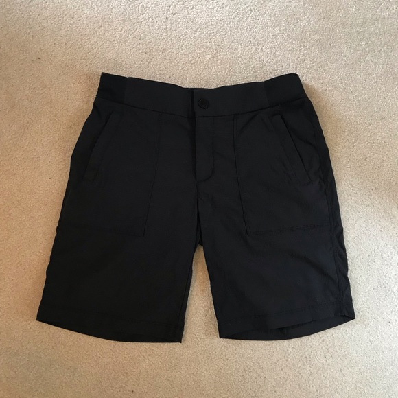 Athleta Trekkie Bermuda 2.0 Shorts (NWOT) - Picture 2 of 4